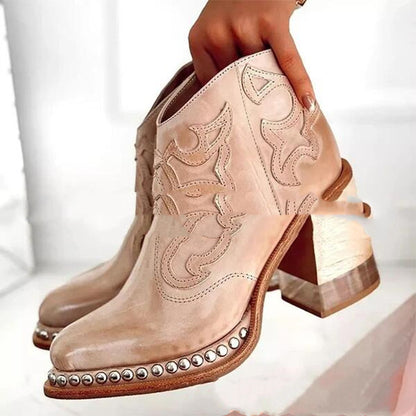 Bottines à talon sculptées