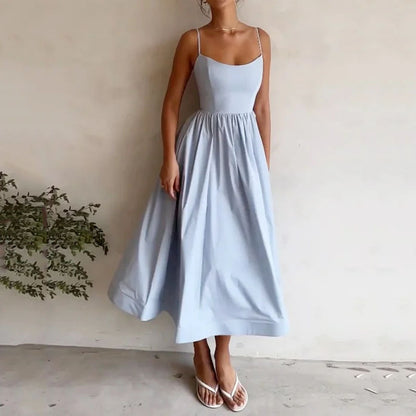 Robe midi à bretelles fines